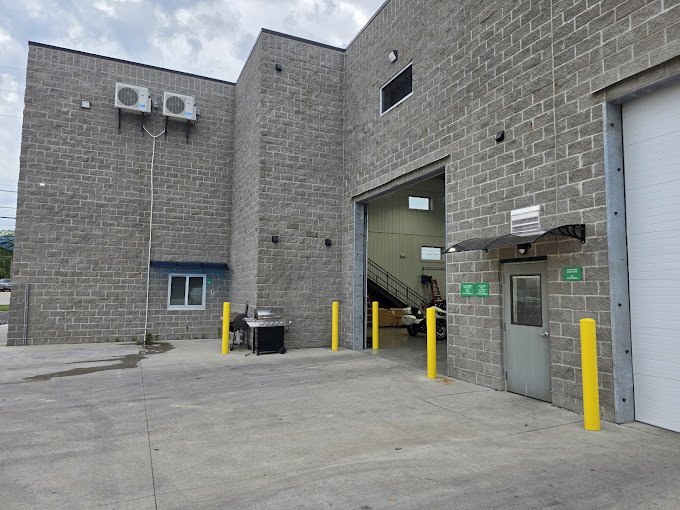 SH OH Truck Repair main facility exterior with multiple service bays in Medina, Ohio
